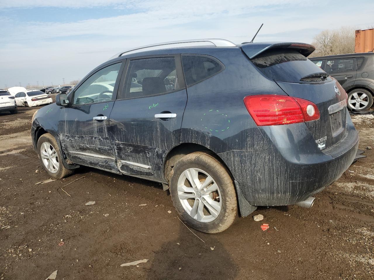 2013 NISSAN ROGUE S - Image 2