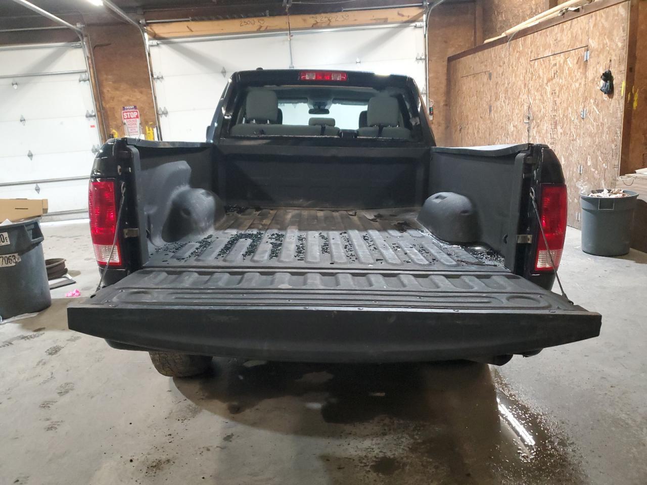 2017 RAM 1500 ST - Image 6