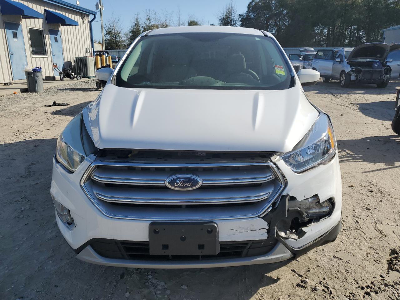 2017 FORD ESCAPE SE - Image 5