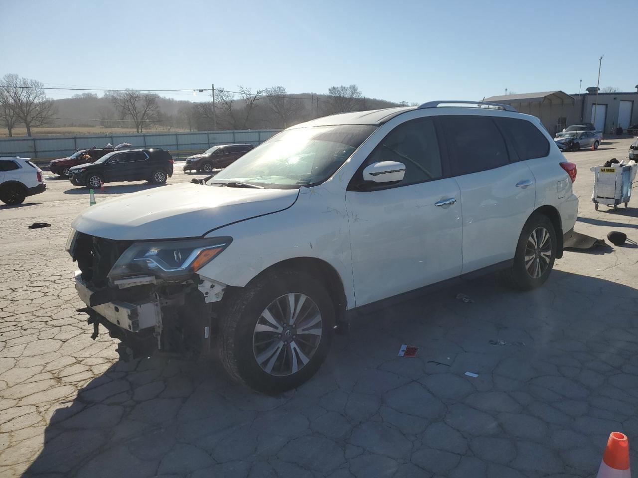 2017 NISSAN PATHFINDER