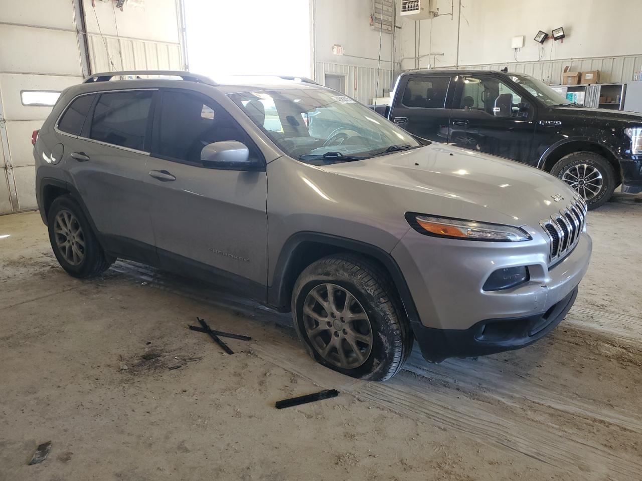 2016 JEEP CHEROKEE L - Image 4