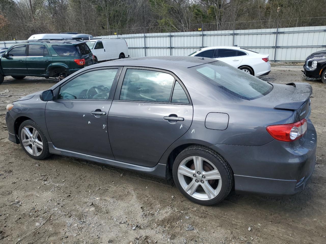2013 TOYOTA COROLLA BA - Фото 2
