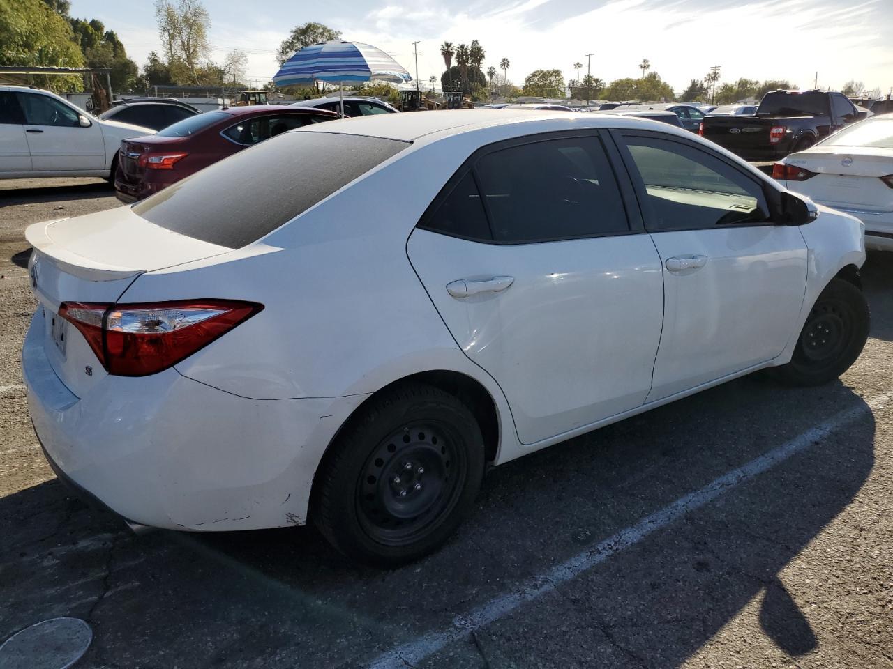 2015 TOYOTA COROLLA L - Фото 3