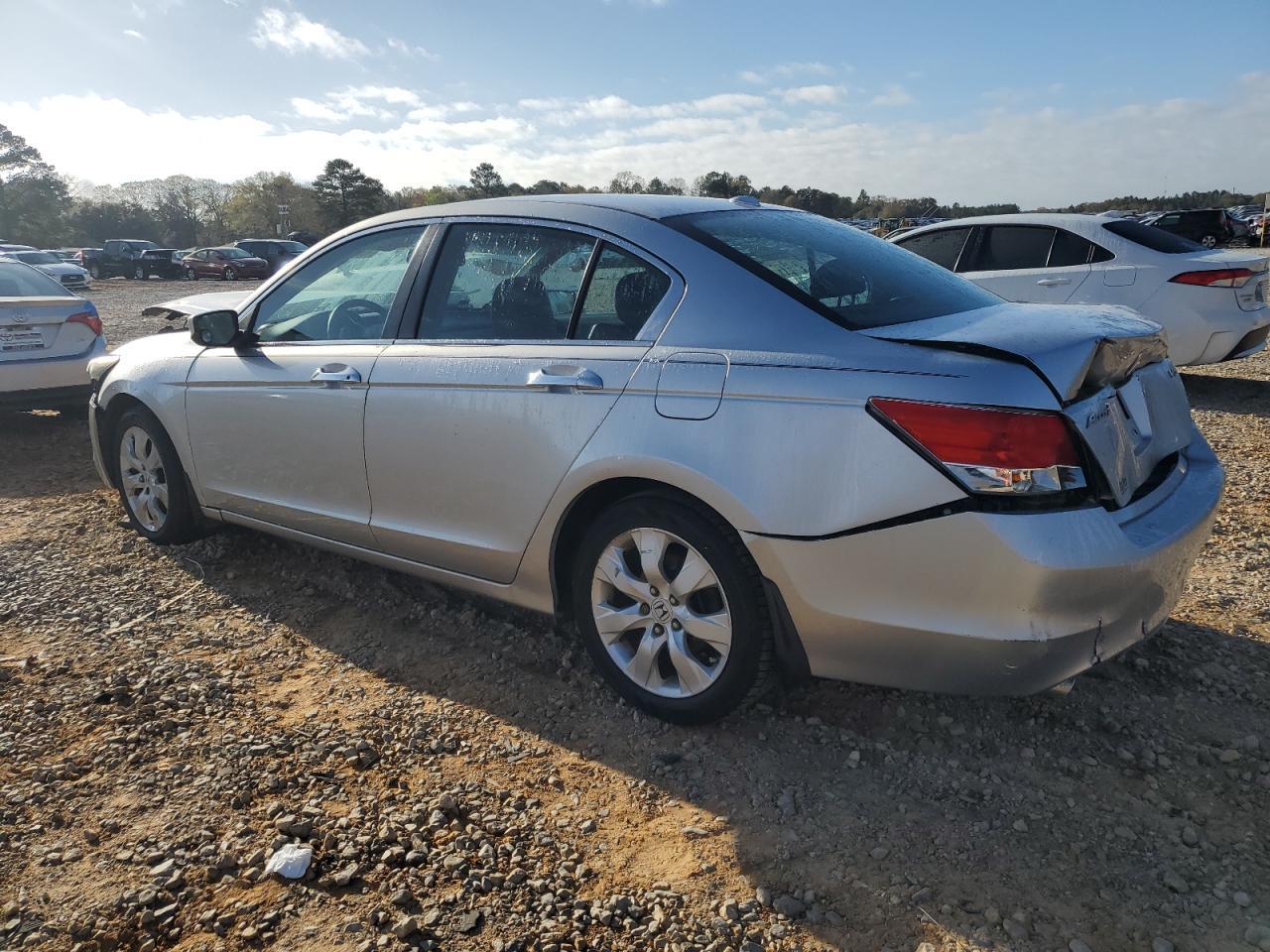 2010 HONDA ACCORD EXL - Image 2