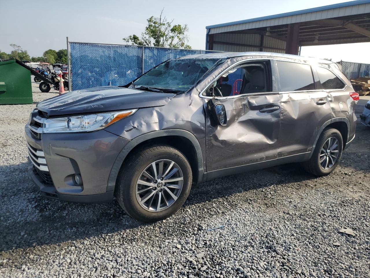 2019 TOYOTA HIGHLANDER