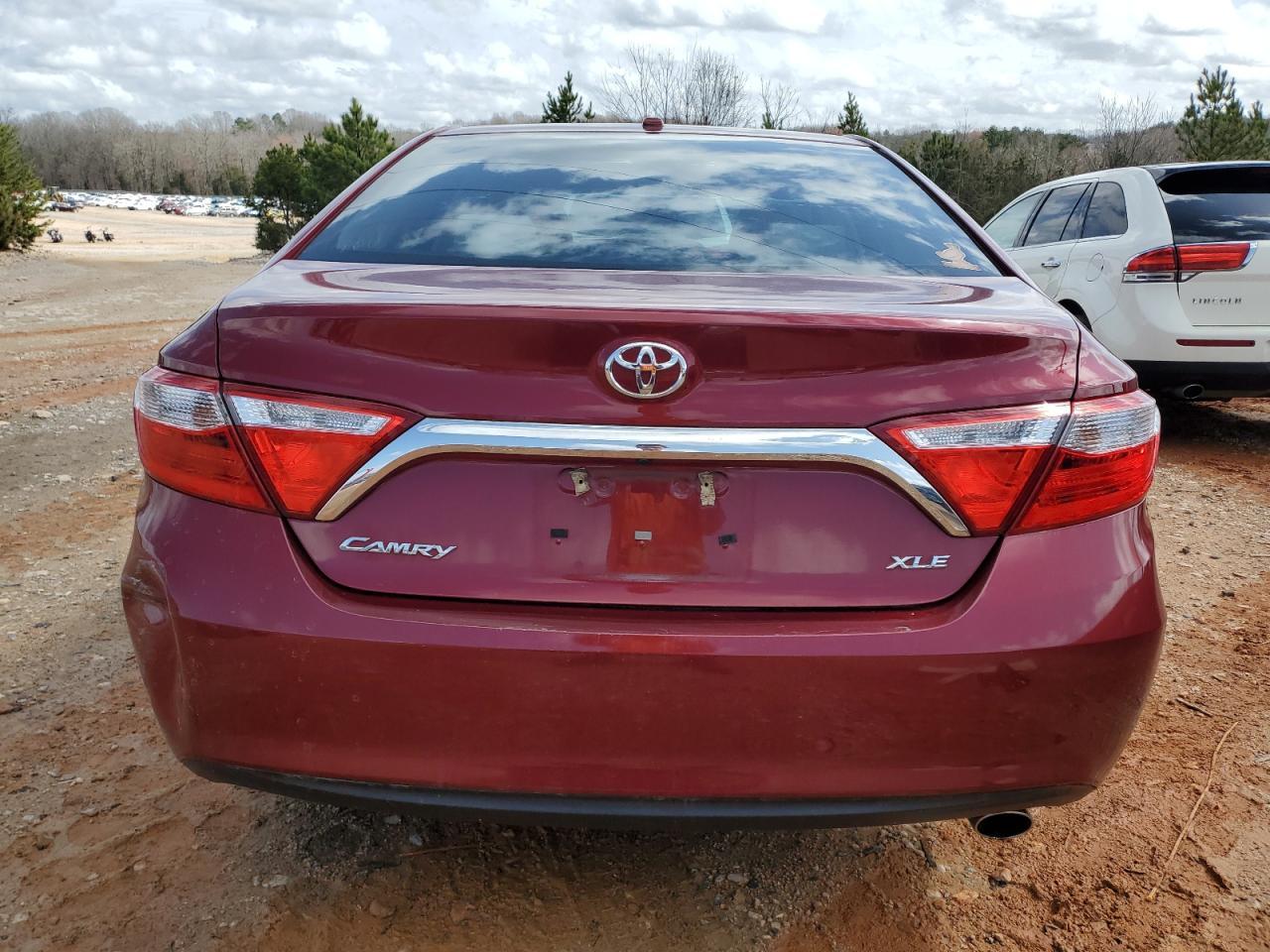 2016 TOYOTA CAMRY LE - Image 6