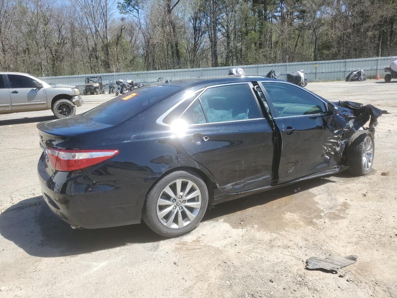 2017 TOYOTA CAMRY LE - Image 3