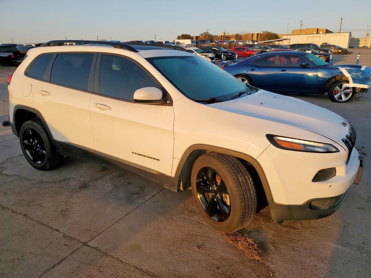 2016 JEEP CHEROKEE L - Image 4