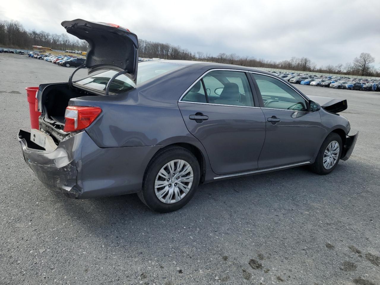 2014 TOYOTA CAMRY L - Image 3