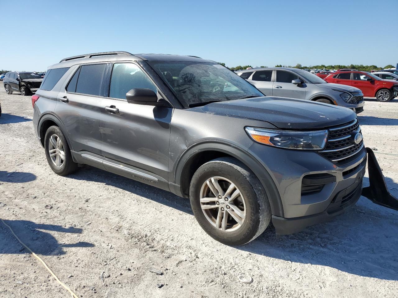 2023 FORD EXPLORER X - Image 4