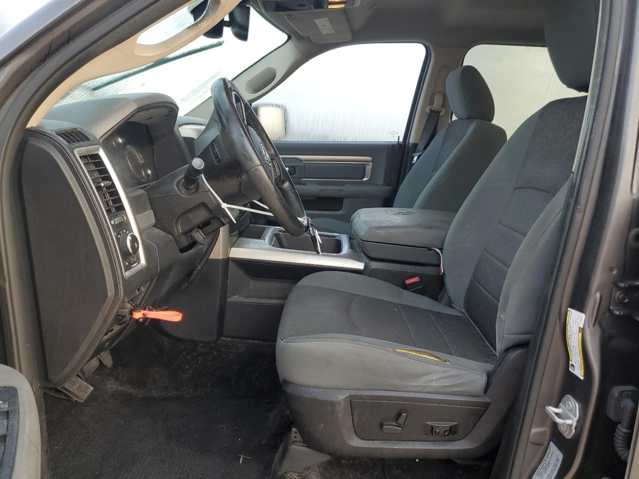 2017 RAM 1500 SLT - Image 7