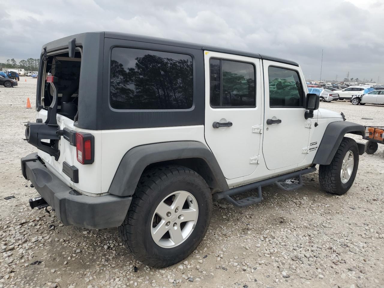 2017 JEEP WRANGLER U - Фото 3