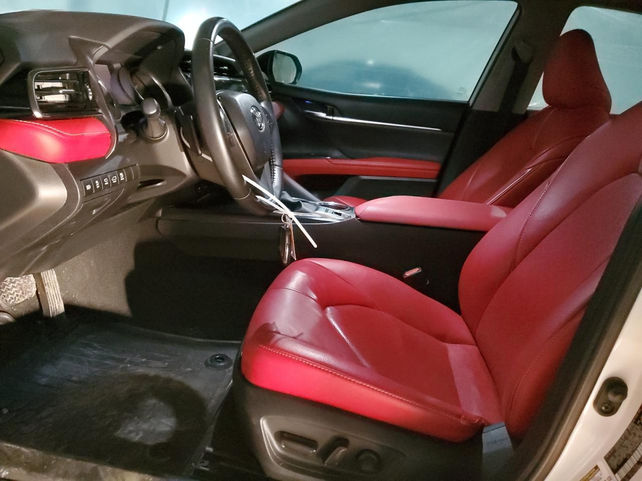 2019 TOYOTA CAMRY XSE - Image 7