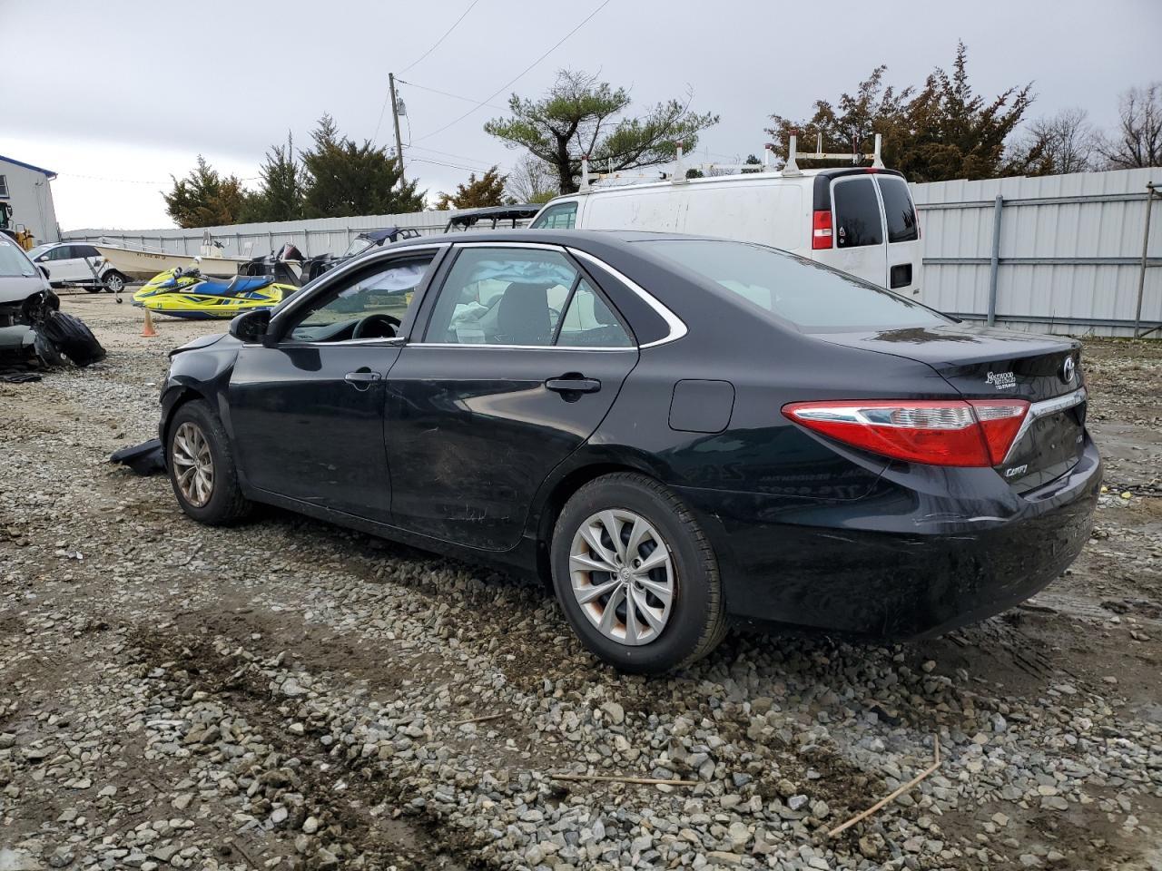 2016 TOYOTA CAMRY LE - Image 2