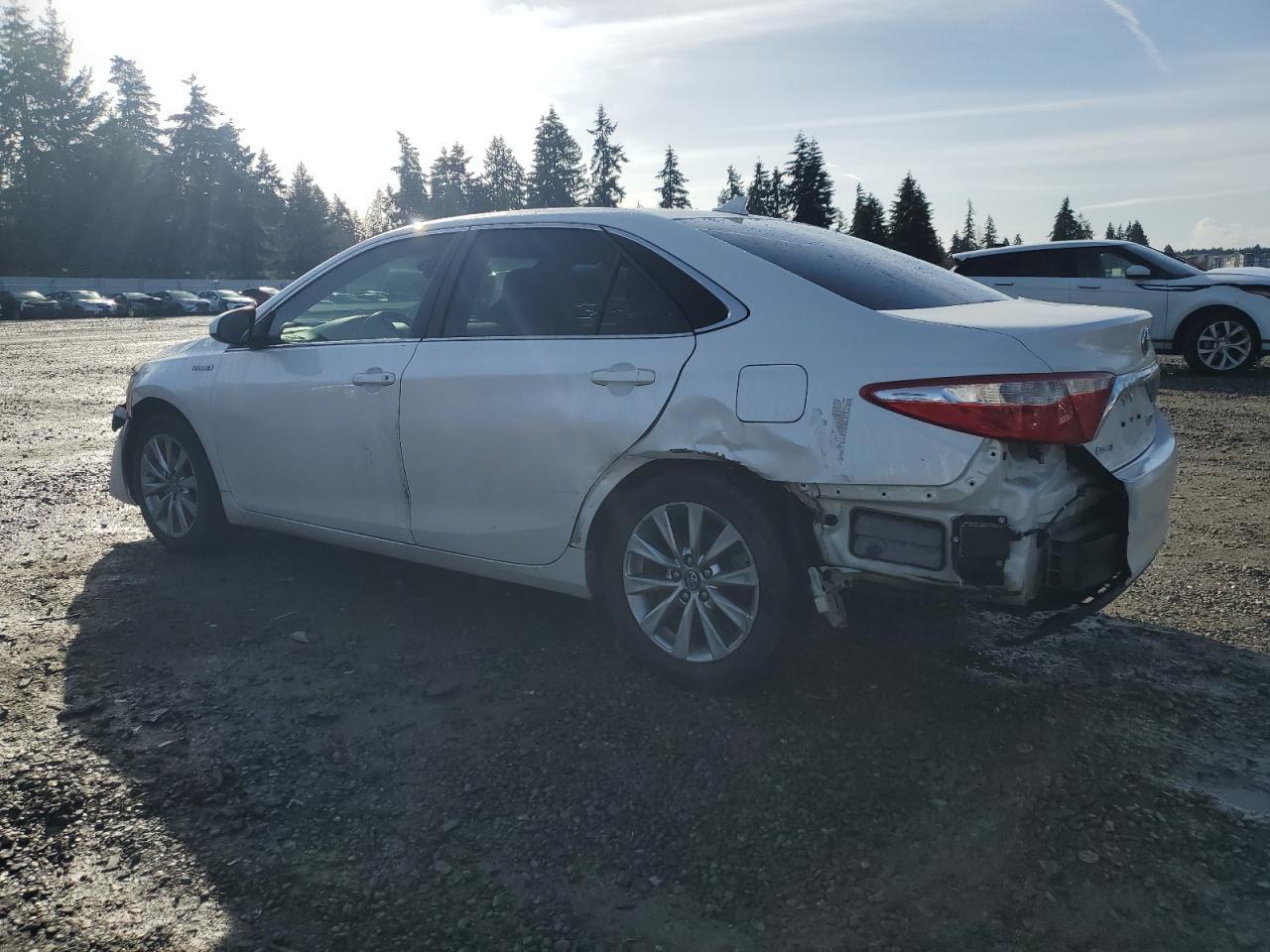 2016 TOYOTA CAMRY HYBR - Image 2