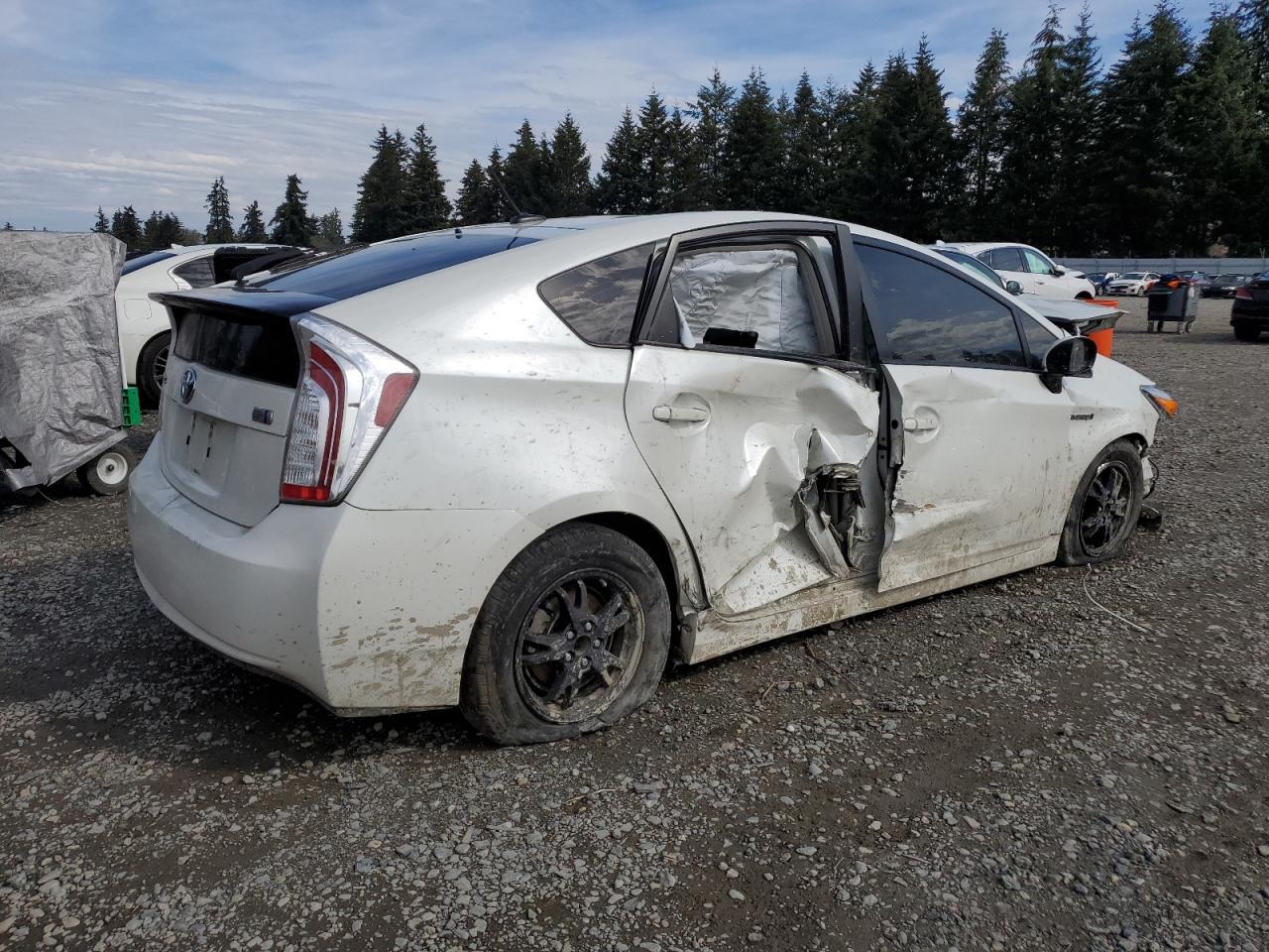 2015 TOYOTA PRIUS - Image 3