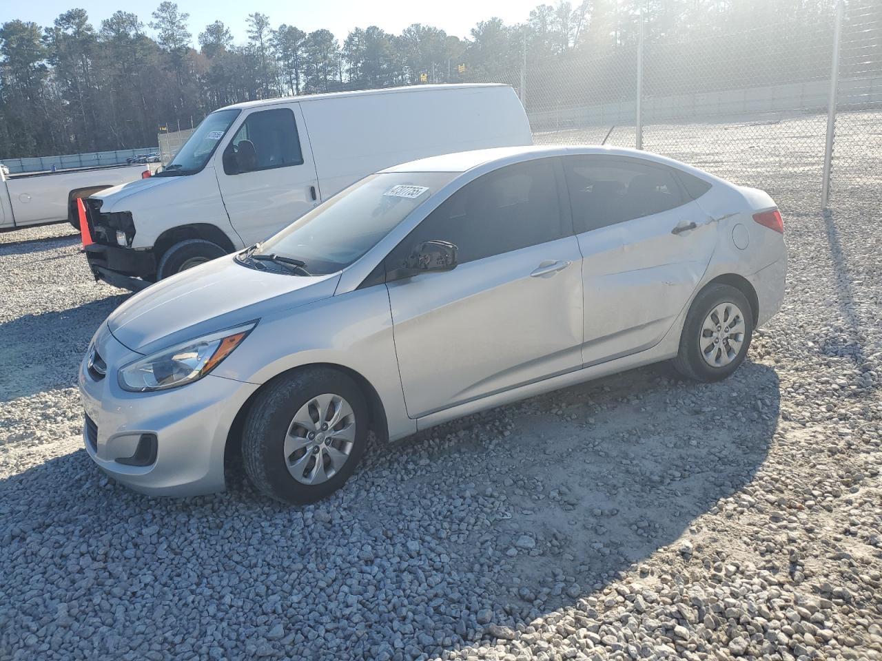 2015 HYUNDAI ACCENT GLS