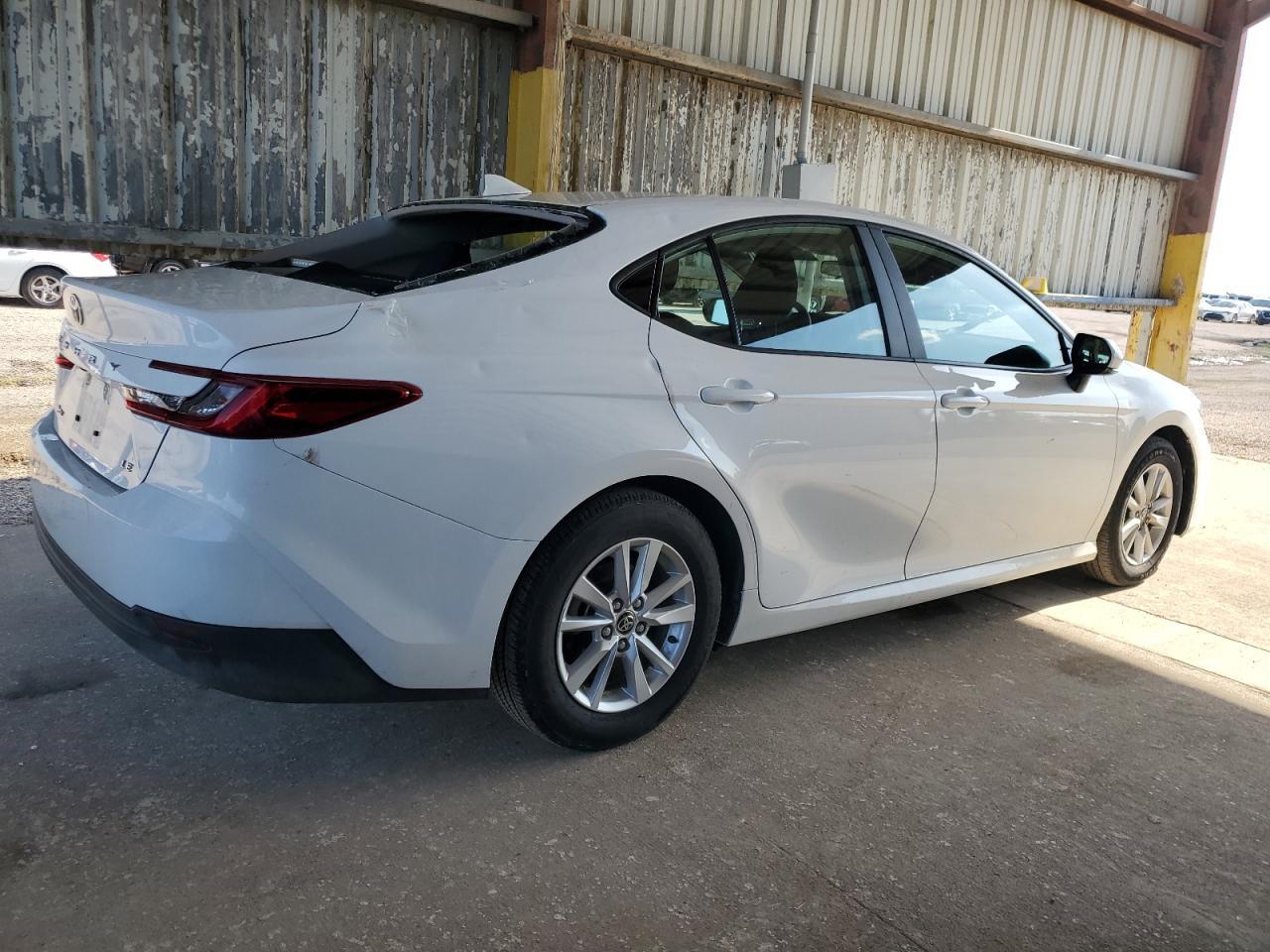 2025 TOYOTA CAMRY XSE - Image 3
