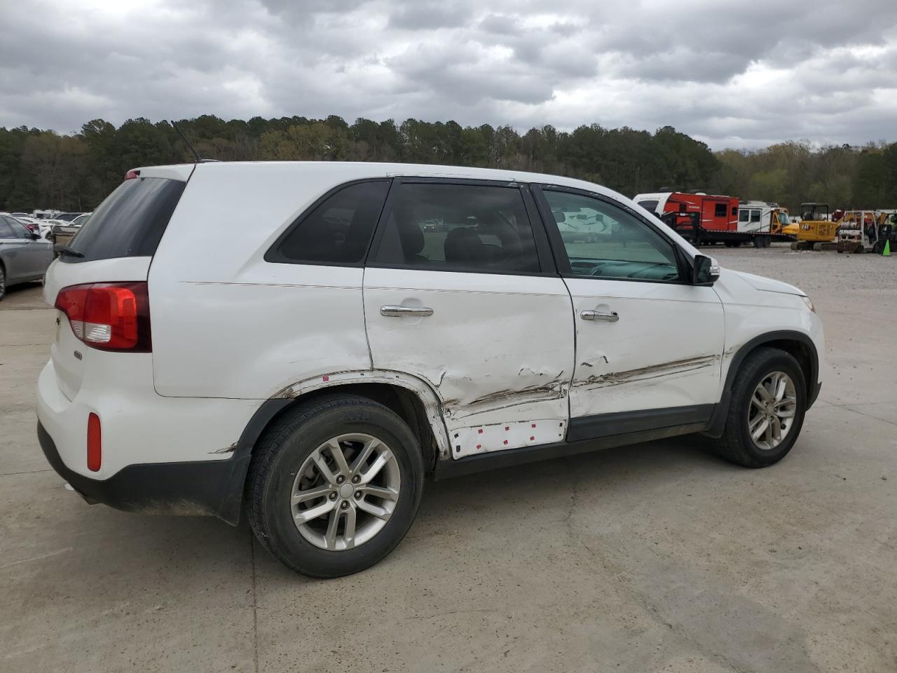 2015 KIA SORENTO LX - Image 3