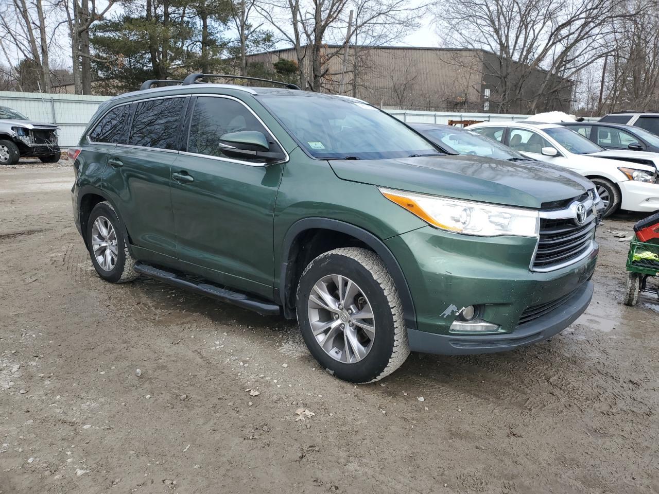 2015 TOYOTA HIGHLANDER - Image 4