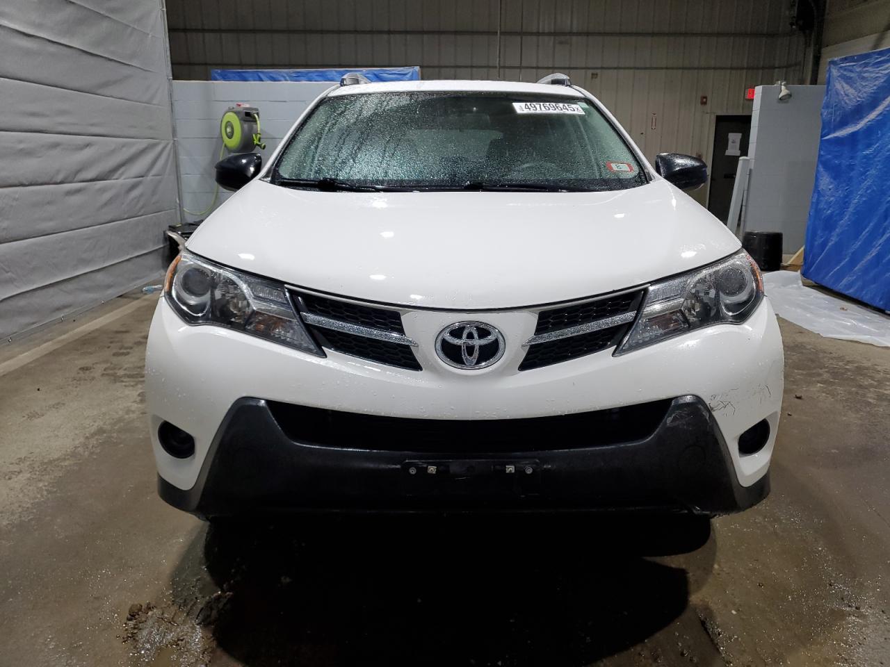 2015 TOYOTA RAV4 LE - Фото 5