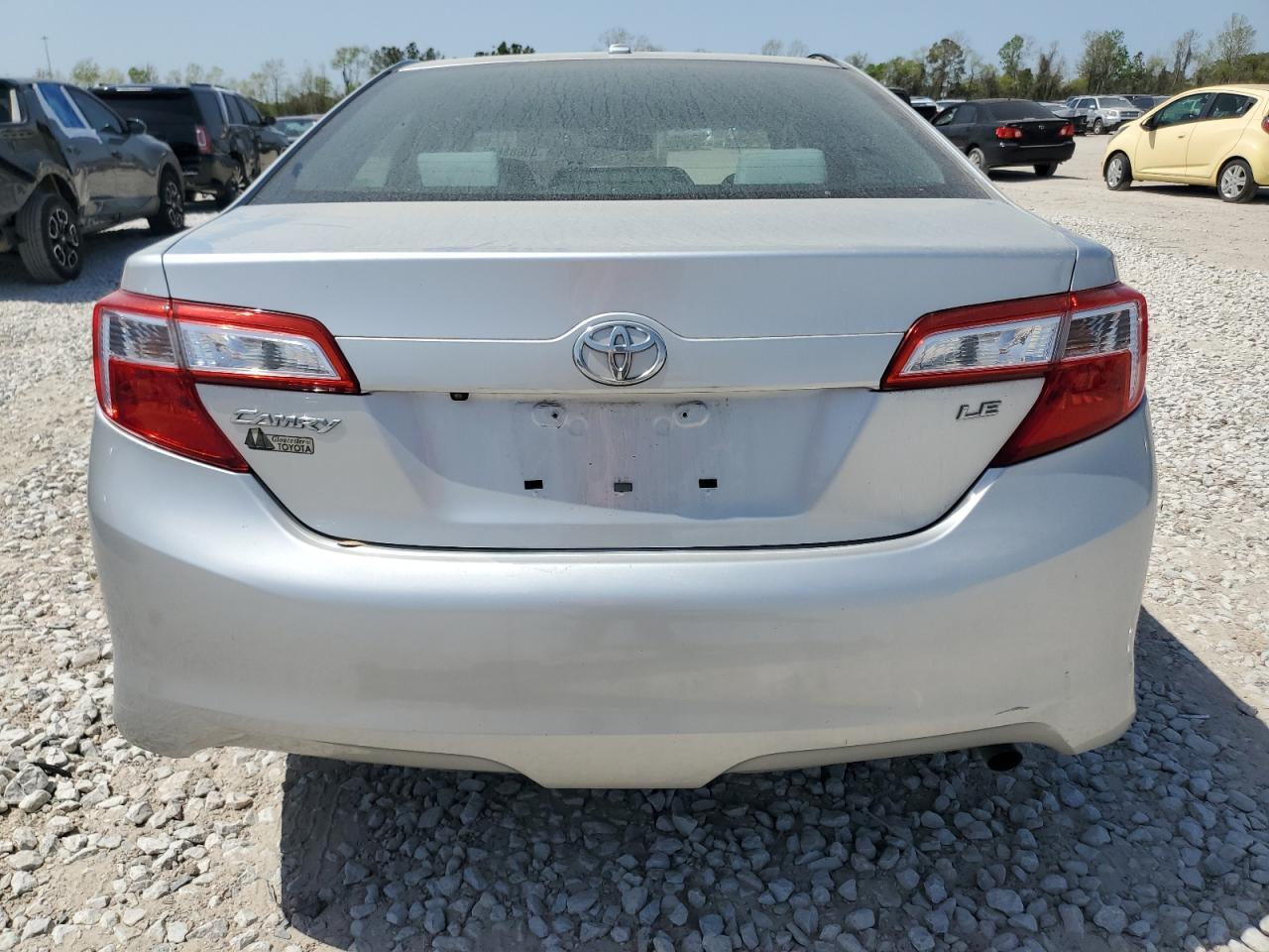 2014 TOYOTA CAMRY L - Фото 6