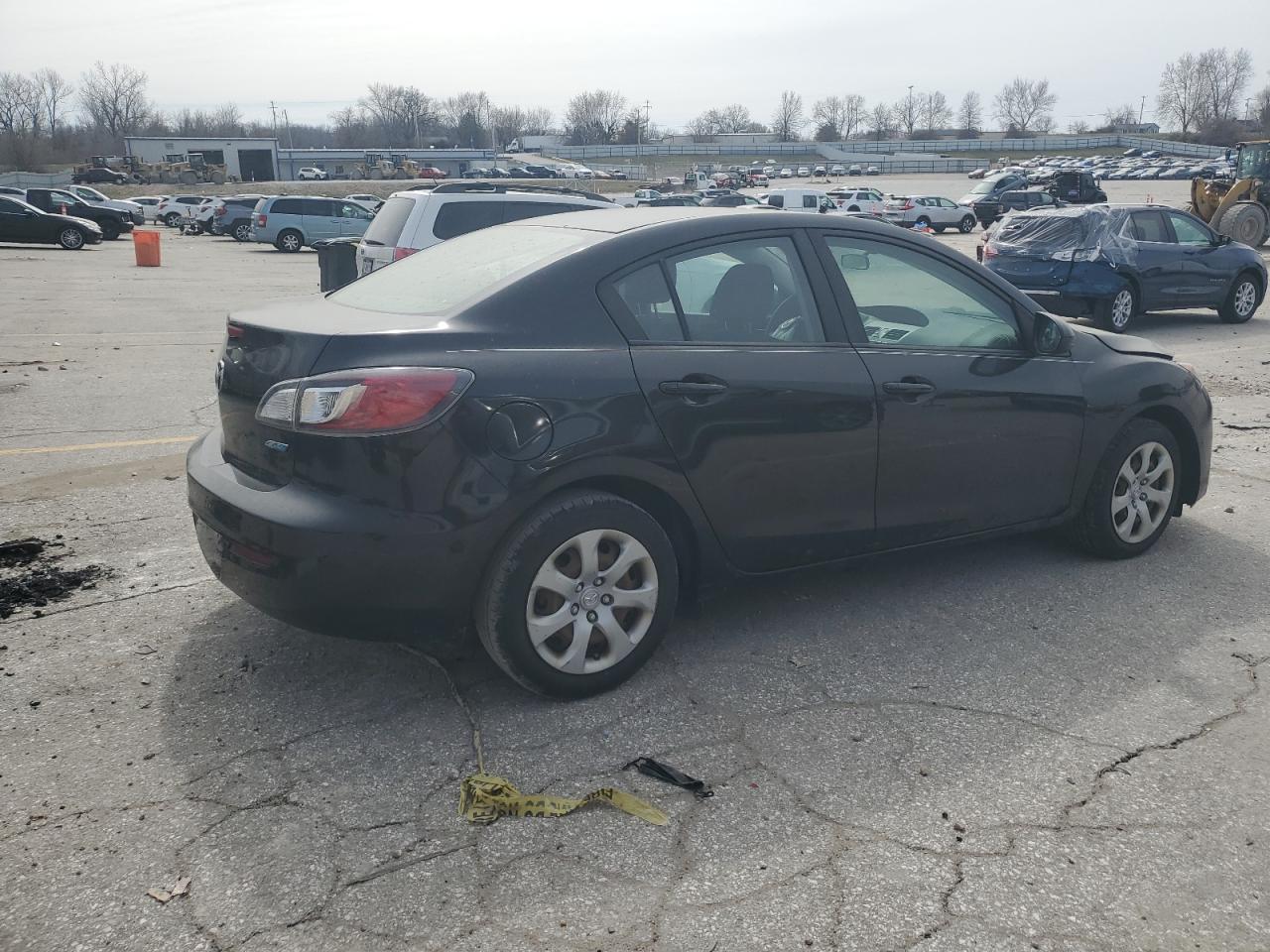 2013 MAZDA 3 I - Фото 3