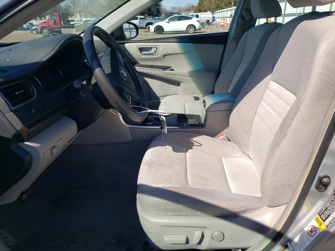 2016 TOYOTA CAMRY LE - Фото 7