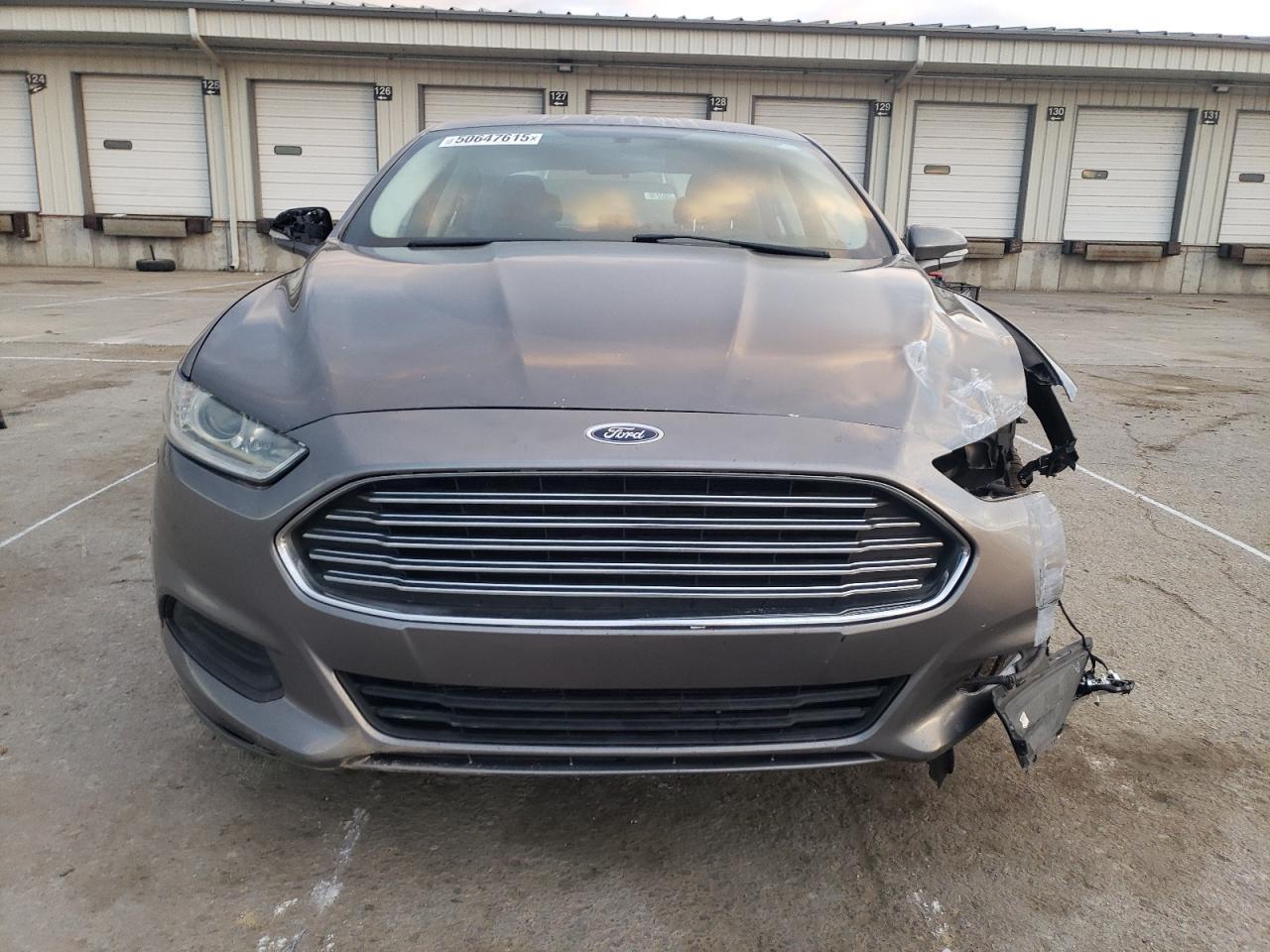 2014 FORD FUSION SE - Image 5