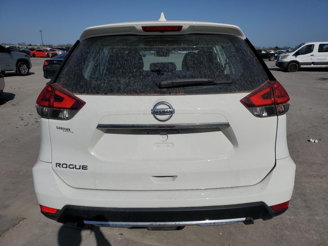 2017 NISSAN ROGUE S - Image 6