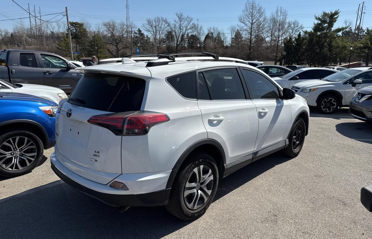 2016 TOYOTA RAV4 LE - Фото 4
