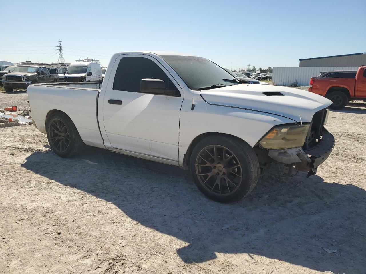 2014 RAM 1500 ST - Фото 4