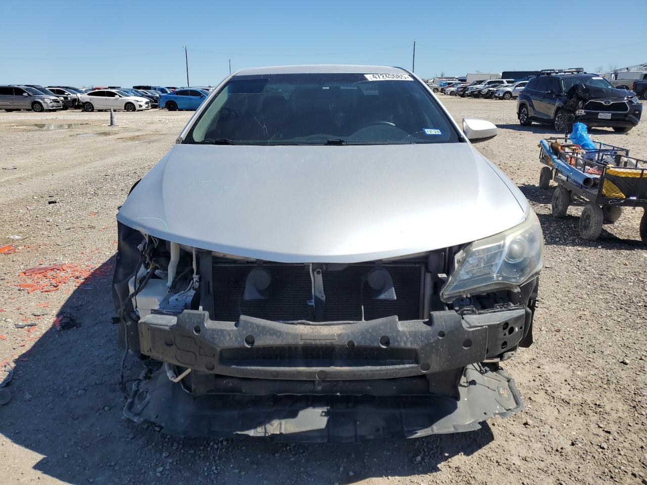 2014 TOYOTA CAMRY L - Image 5