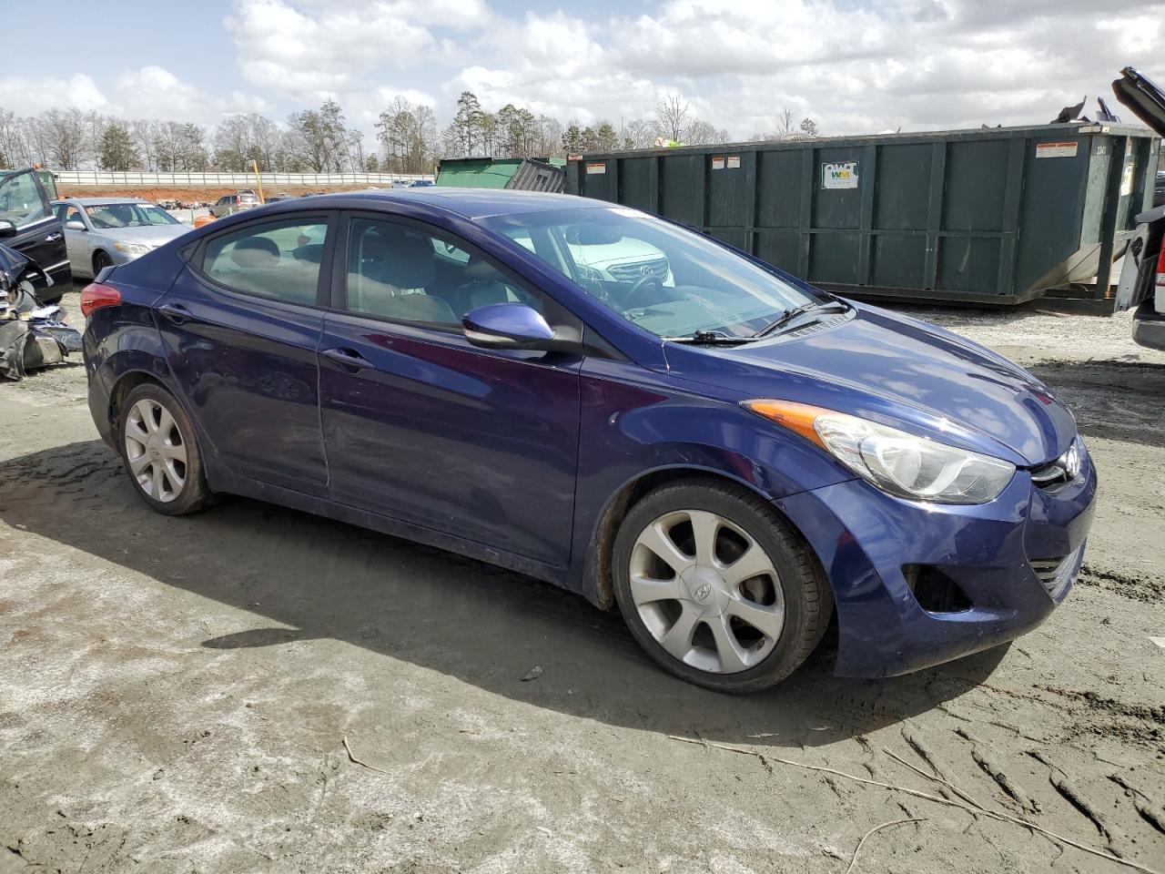 2013 HYUNDAI ELANTRA GL - Image 4