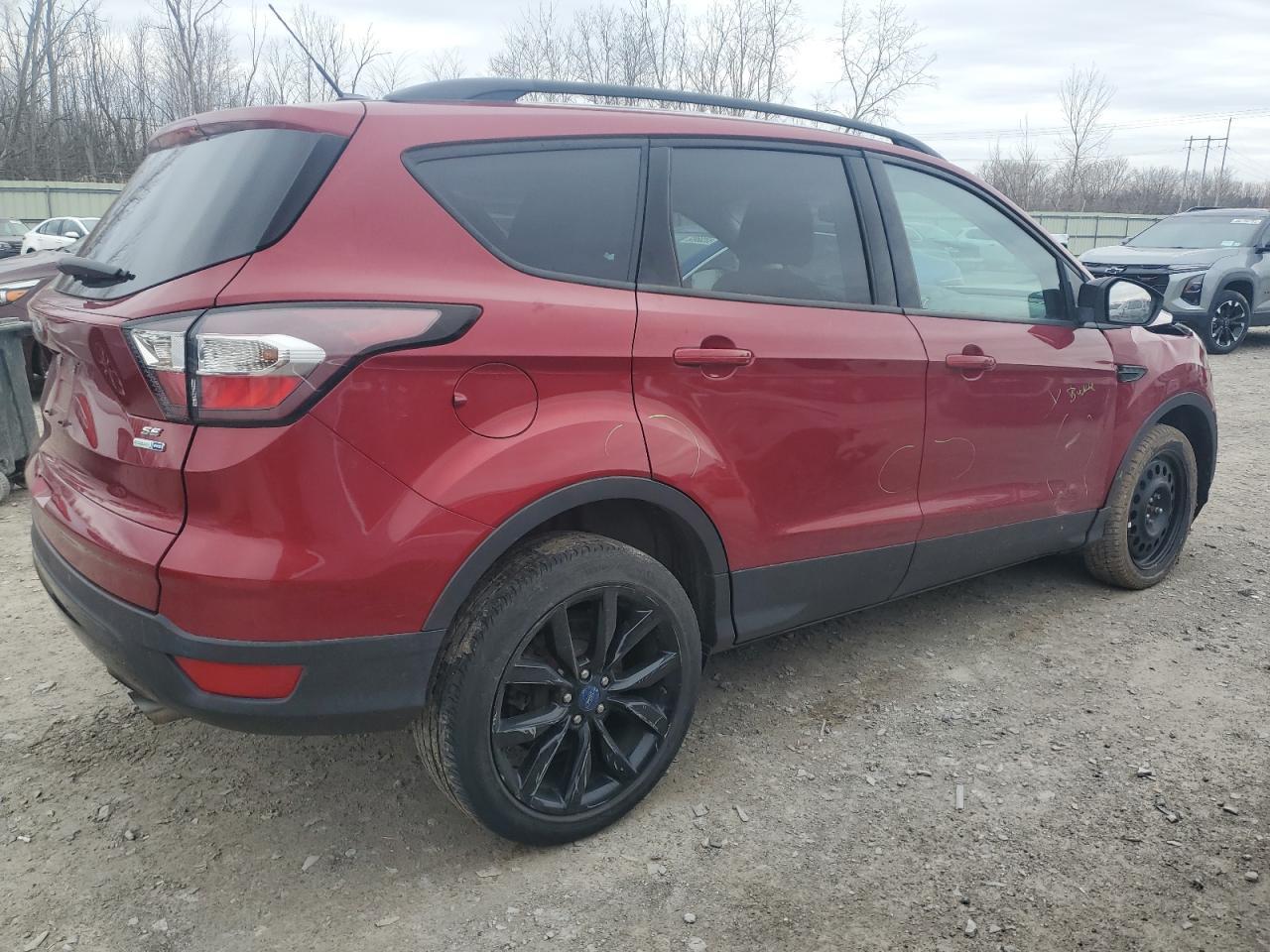 2017 FORD ESCAPE SE - Фото 3