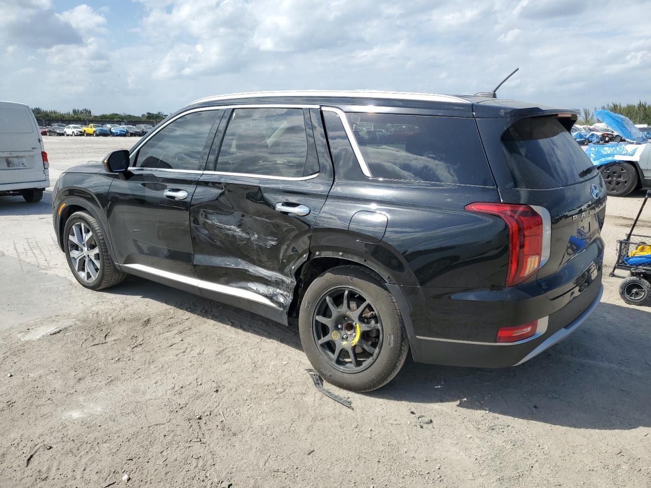 2020 HYUNDAI PALISADE S - Image 2
