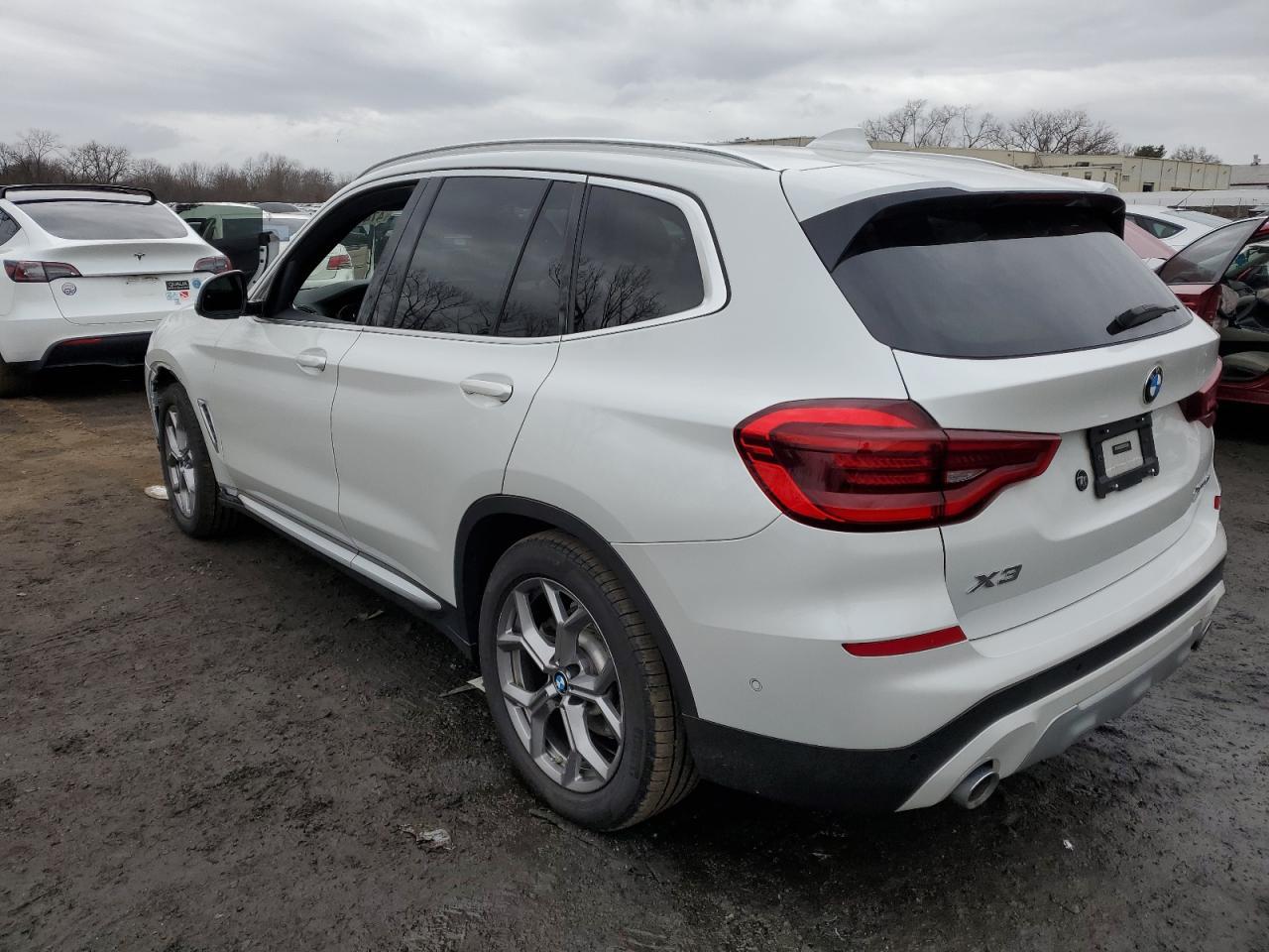 2021 BMW X3 XDRIVE3 - Фото 2