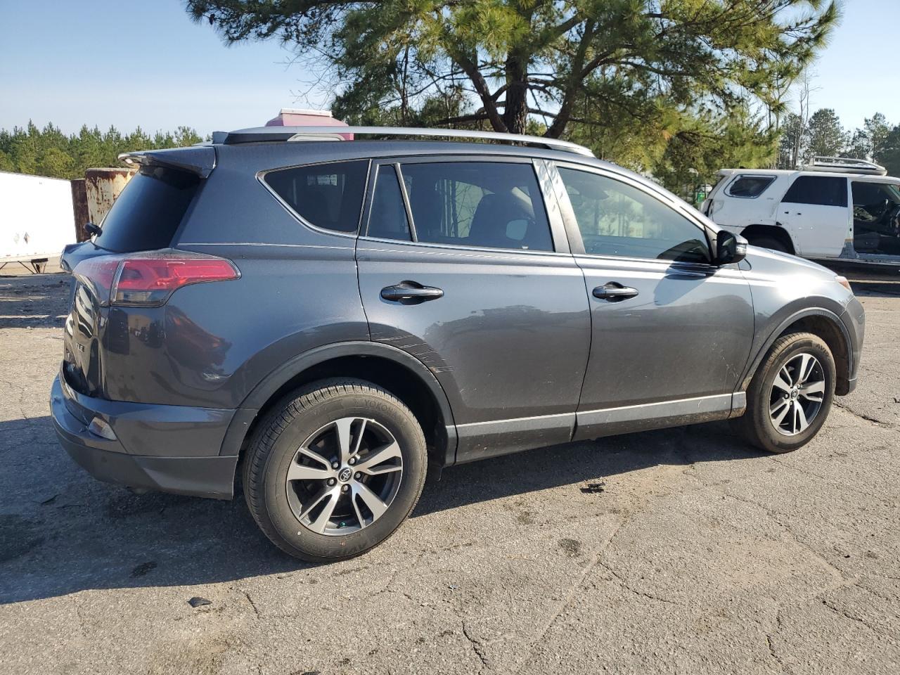 2017 TOYOTA RAV4 XLE - Image 3