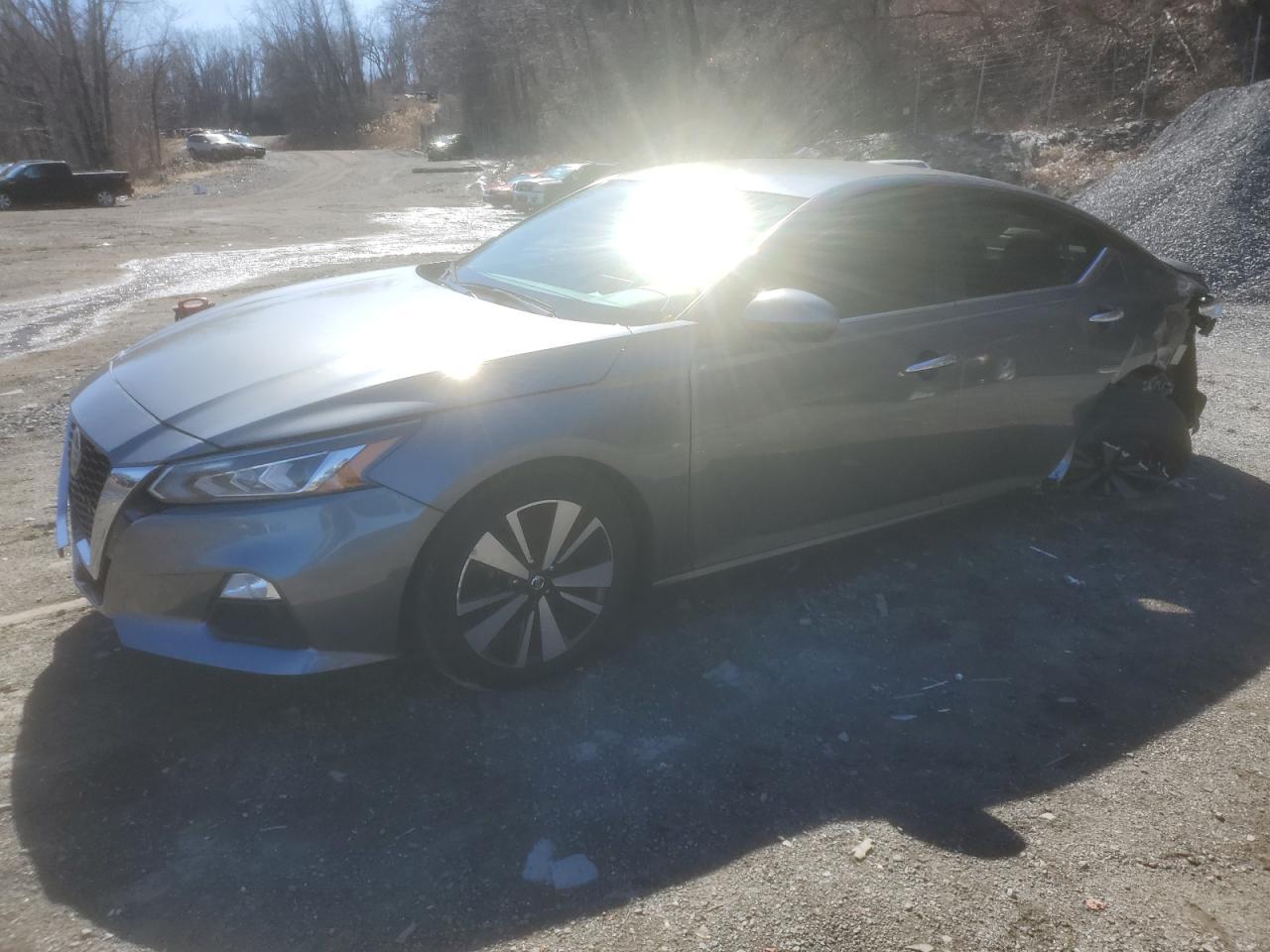 2022 NISSAN ALTIMA SV