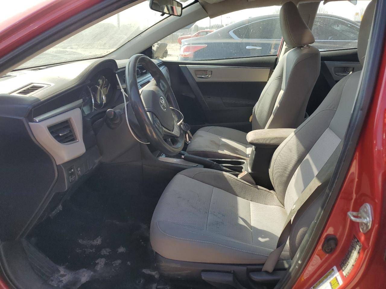2015 TOYOTA COROLLA L - Фото 7