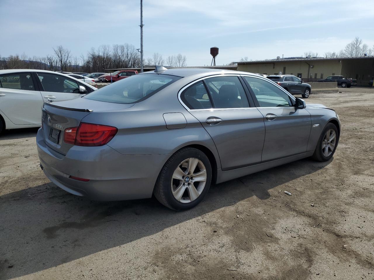 2013 BMW 528 XI - Фото 3