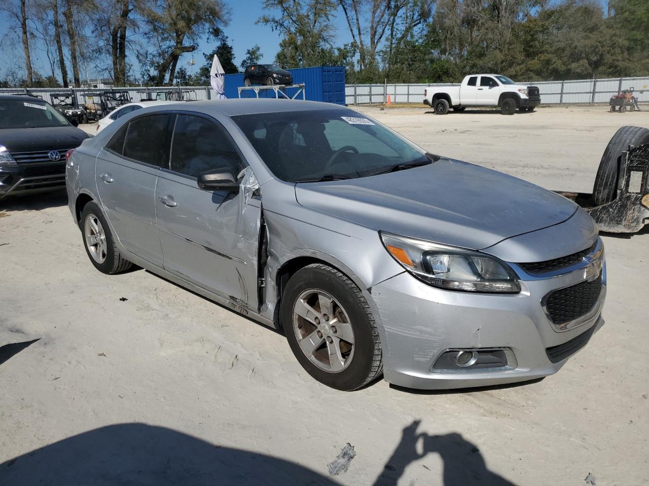 2015 CHEVROLET MALIBU LS - Image 4