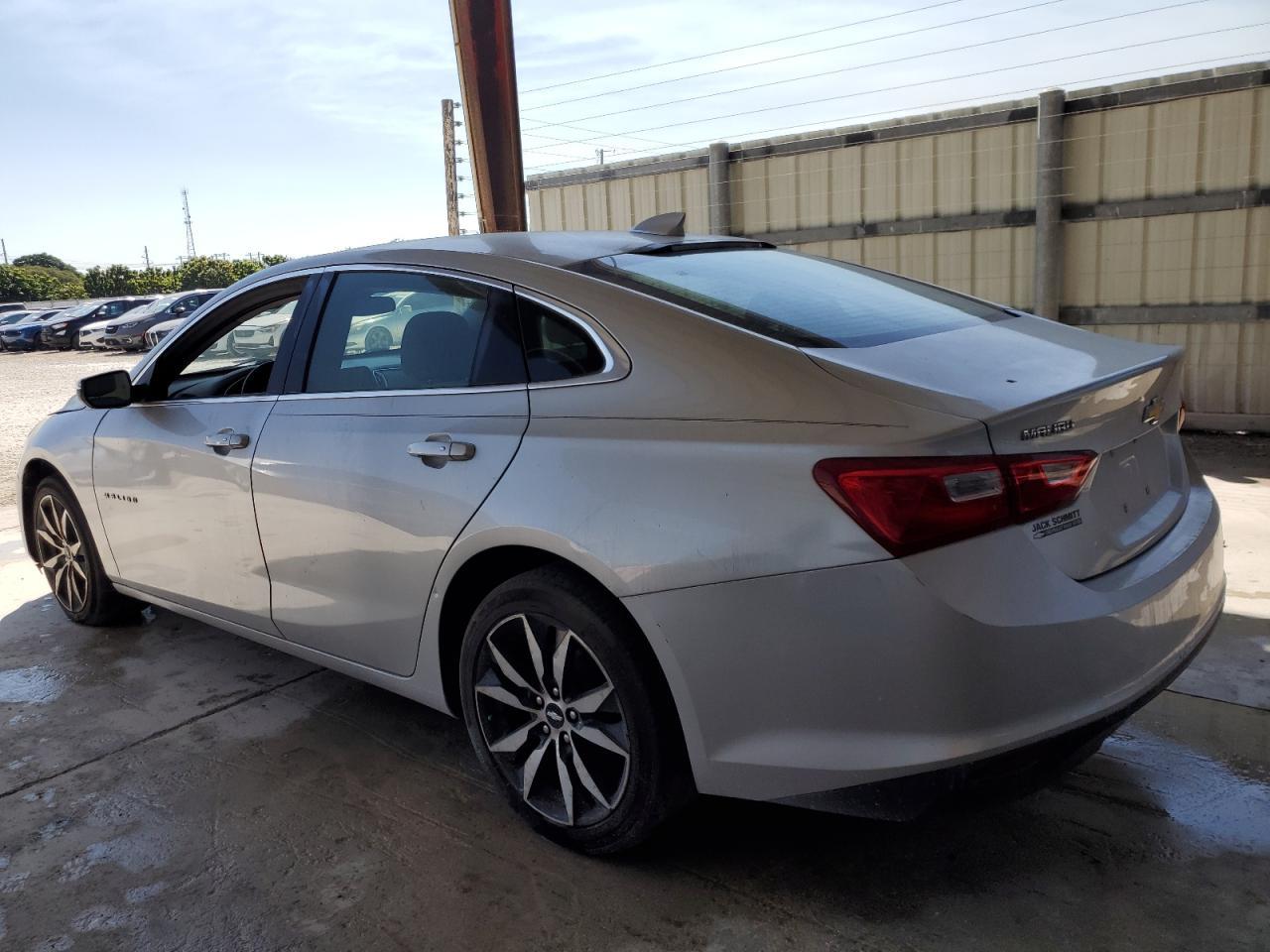 2017 CHEVROLET MALIBU LT - Image 2