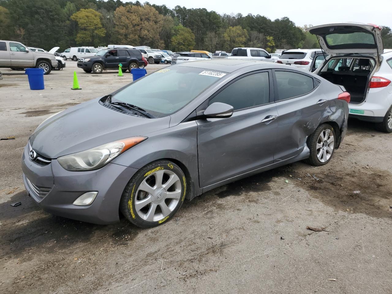 2013 HYUNDAI ELANTRA GL