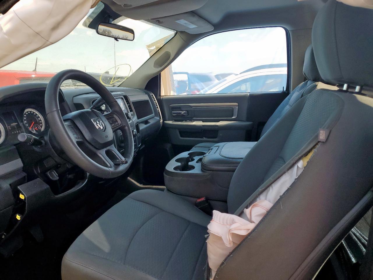 2014 RAM 1500 ST - Image 7