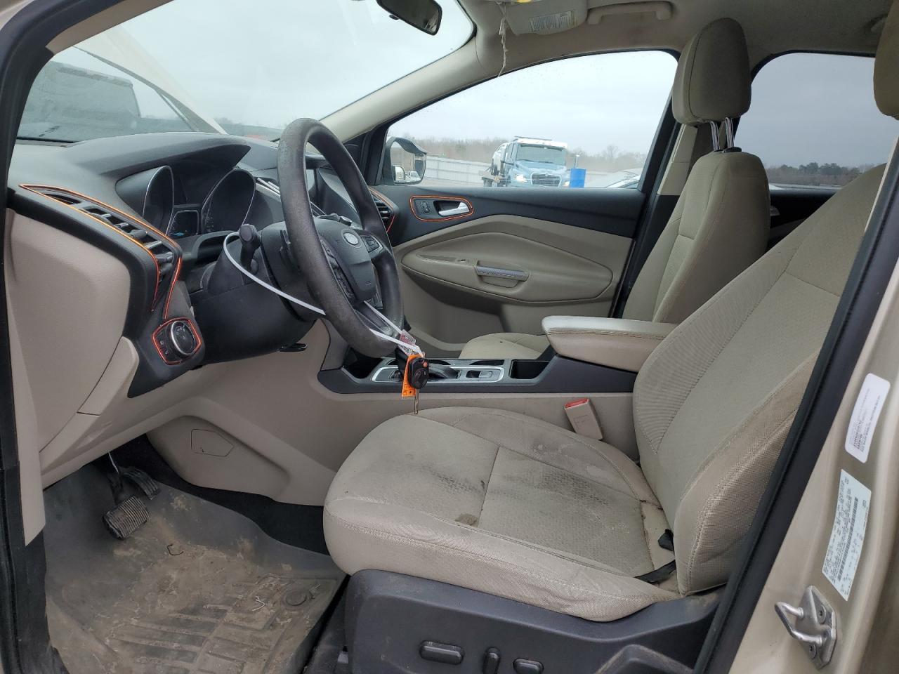 2017 FORD ESCAPE SE - Image 7