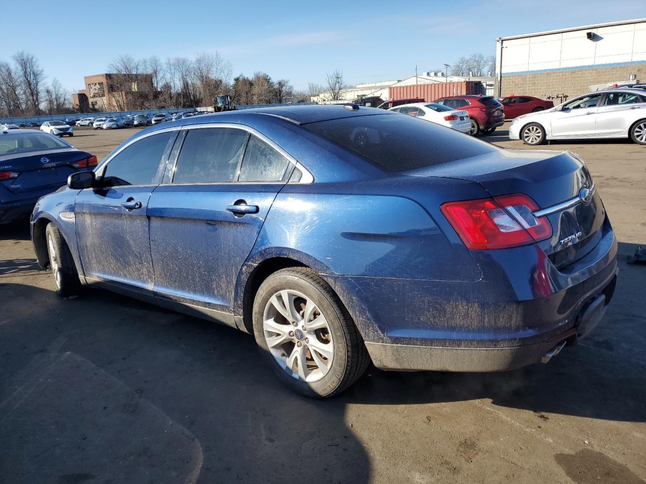 2012 FORD TAURUS SEL - Image 2