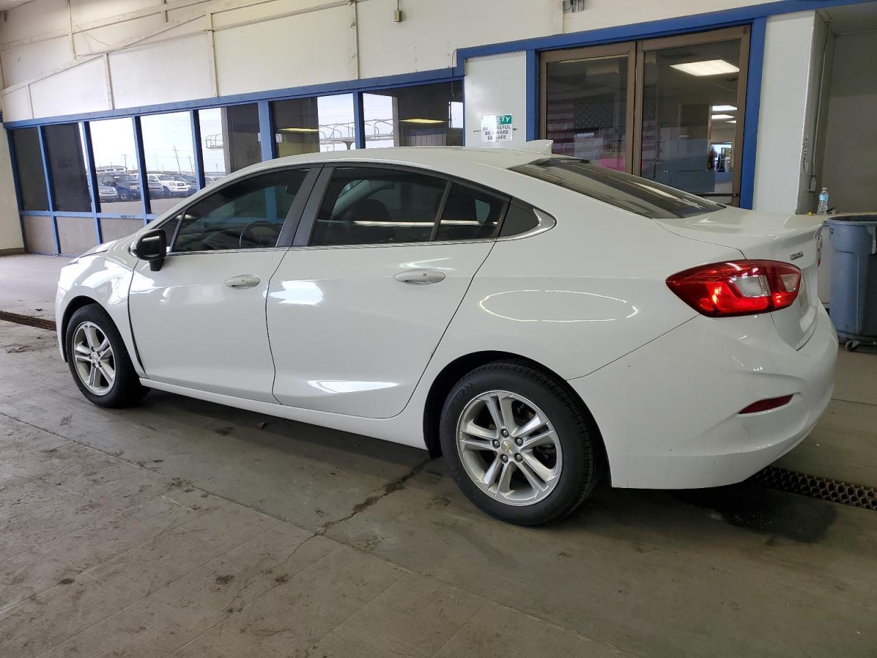 2016 CHEVROLET CRUZE LT - Image 2