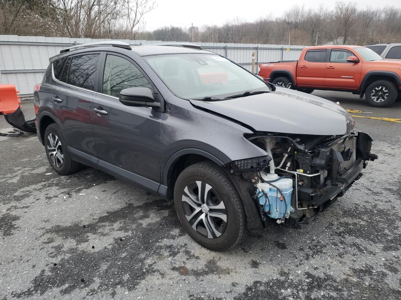 2017 TOYOTA RAV4 LE - Image 4