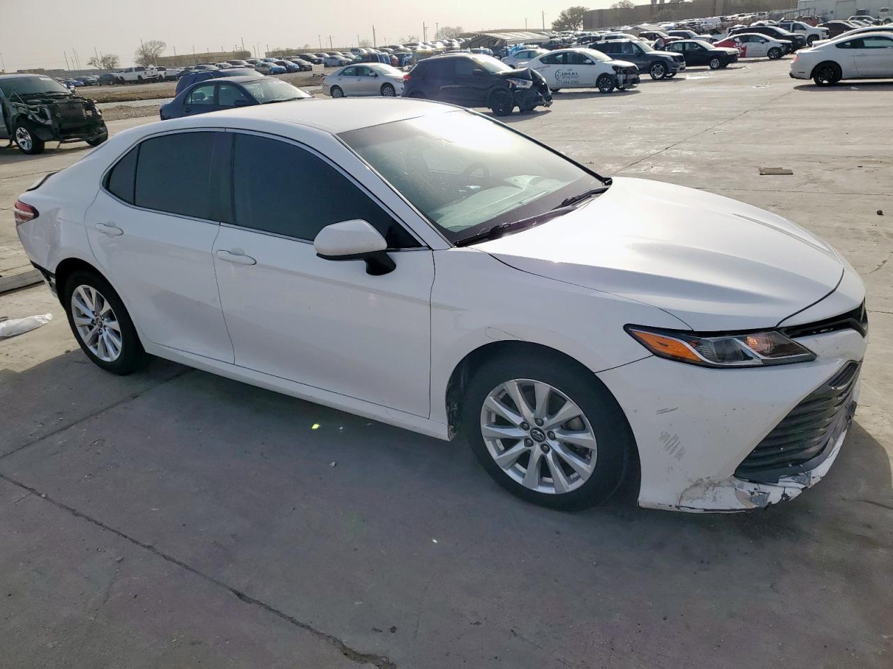 2018 TOYOTA CAMRY L - Image 4